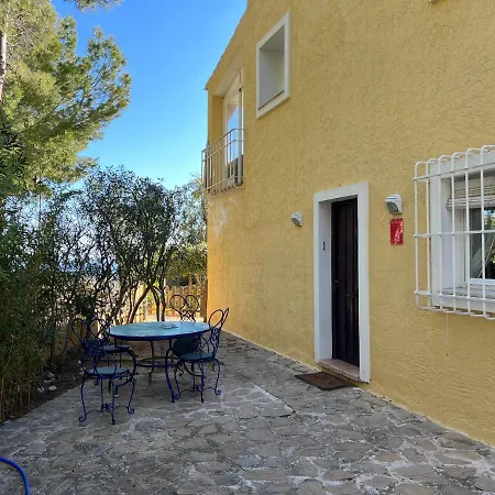 Apartmán Groundfloor Of Private Pool Quiet & Residential