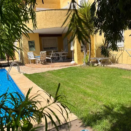 Groundfloor Of Private Pool Quiet & Residential Apartmán *