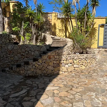 Apartmán Groundfloor Of Private Pool Quiet & Residential *
