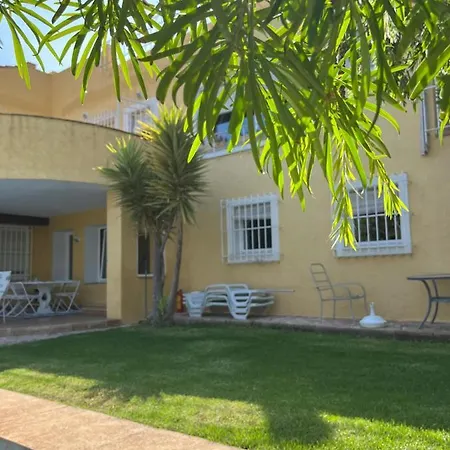 Groundfloor Of Private Pool Quiet & Residential Appartement *